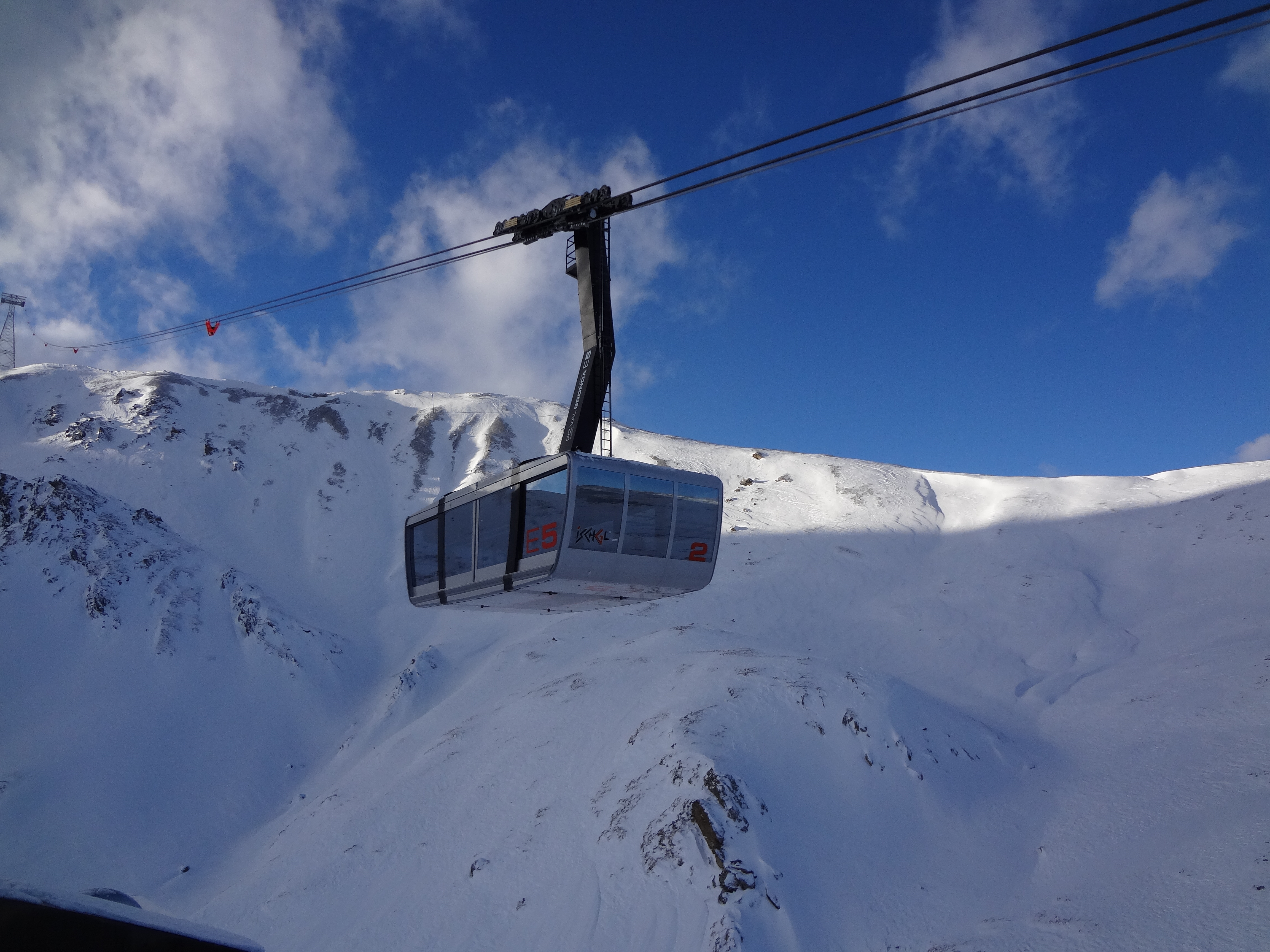 iWLAN for aerial tramway control